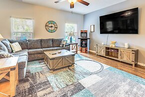 Pool & Spa: Spacious Port St Lucie Villa!