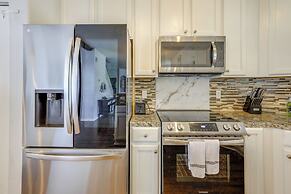 Pool & Spa: Spacious Port St Lucie Villa!