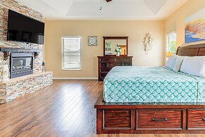 Pool & Spa: Spacious Port St Lucie Villa!