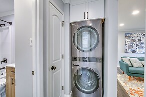 2 Mi to Frontier Park: Pet-friendly Retreat