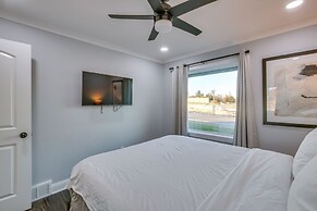 2 Mi to Frontier Park: Pet-friendly Retreat