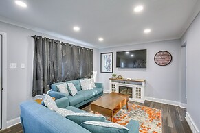 2 Mi to Frontier Park: Pet-friendly Retreat