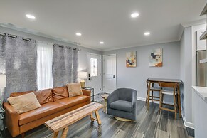 Easy Access to I-70: Sleek St Charles Home!