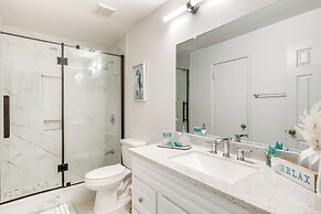 3 Mi to Marina: Riverview Family Home w/ Lanai!