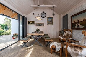 Chalet in Roprachtice Near Ski Slopes