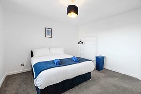 Homely 3 bed House Near Birmingham City Centre