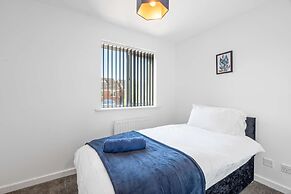 Homely 3 bed House Near Birmingham City Centre