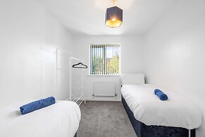 Homely 3 bed House Near Birmingham City Centre