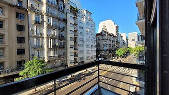 Luminoso, muy Completo y Bien Ubicado