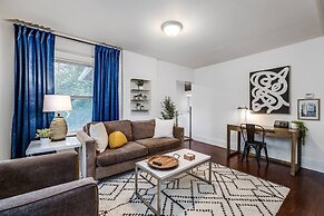 Pet-friendly Furnished Apt Near Emu Free Parking 2 Bedroom Apts