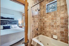 6 Cabin In The Pines 3 Bedroom Home