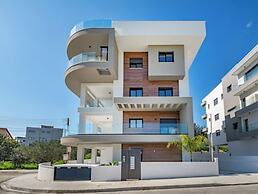 Sanders Eduardovich Limassol - Full Building