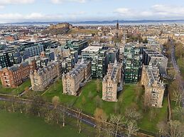 Executive Level Quartermile two Bedroom Apartment - Extremely Central
