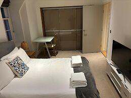 Executive Level Quartermile two Bedroom Apartment - Extremely Central