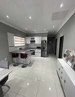 Kings View Exclusive Villas