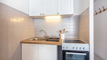 Alpine Hideaway With Balcony