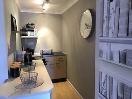 Mode Old School House