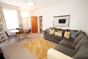 Mode Old School House