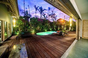 Luxury-Sang Villa-Central Sanur