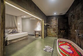 Luxury-Sang Villa-Central Sanur