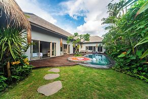 Luxury-Sang Villa-Central Sanur