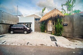 Luxury-Sang Villa-Central Sanur