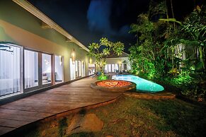 Luxury-Sang Villa-Central Sanur