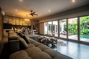 Luxury-Sang Villa-Central Sanur