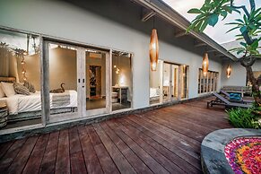 Luxury-Sang Villa-Central Sanur