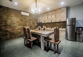 Luxury-Sang Villa-Central Sanur