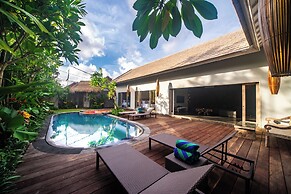 Luxury-Sang Villa-Central Sanur