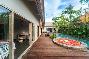 Luxury-Sang Villa-Central Sanur