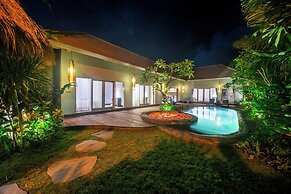 Luxury-Sang Villa-Central Sanur