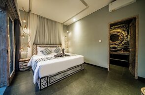 Luxury-Sang Villa-Central Sanur