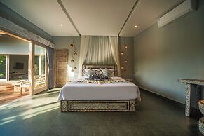 Luxury-Sang Villa-Central Sanur