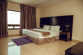 Noble House Hotel