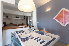 Cobertura com Piscina privativa e AC