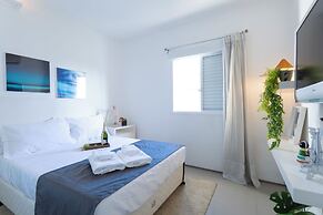 Cobertura com Piscina privativa e AC