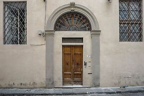2 Bedroom Apartment in Florence's Heart