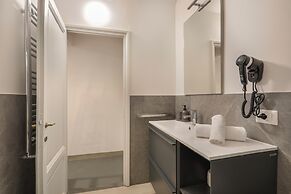 2 Bedroom Apartment in Florence's Heart