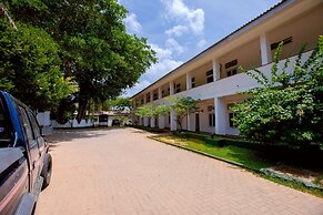 Hambantota Rest House
