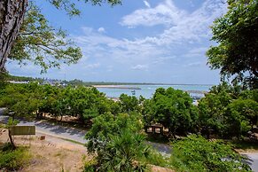 Hambantota Rest House