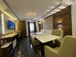 Presken Hotel Reliance