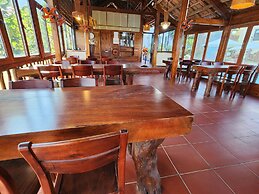 Sunny Shore Resort