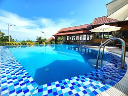 Sunny Shore Resort