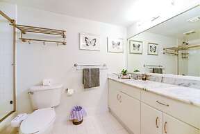 Chic Brickell Condos – Prime Location