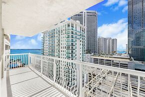Chic Brickell Condos – Prime Location