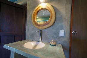 Casa Flores Zicatela