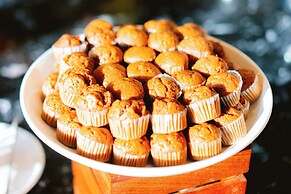 Beverly Hill Ha Long Villas & Apartments