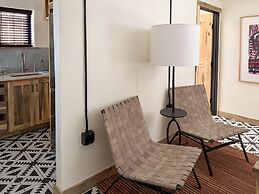 Hoosier Hot Springs & Inn